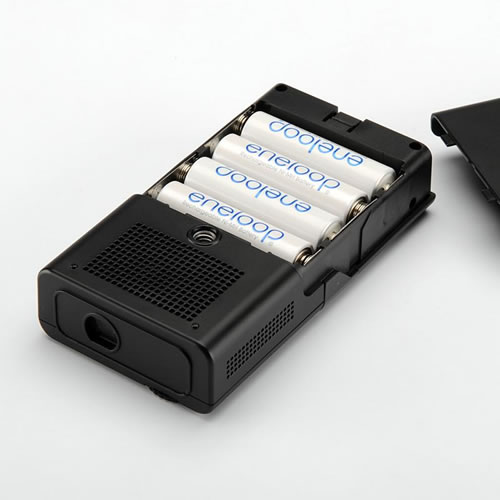 電池駆動のポケットサイズプロジェクター『モバイルプロジェクター 400