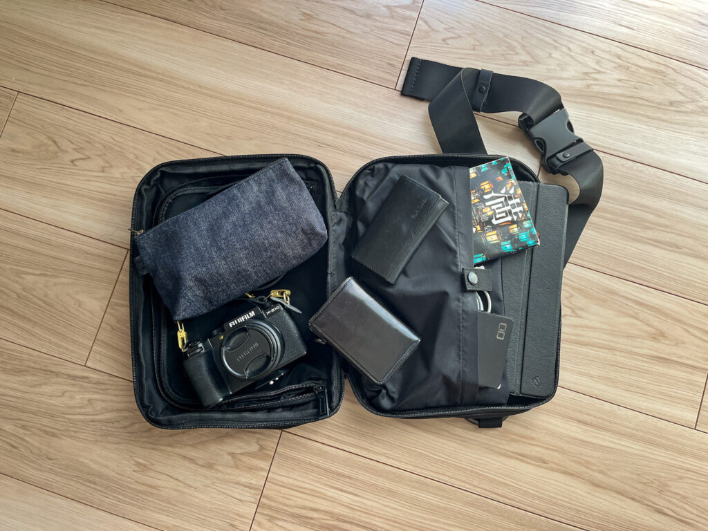 drip | iPadをもっと快適に持ち運ぶバッグ「HALF DAYPACK」レビュー