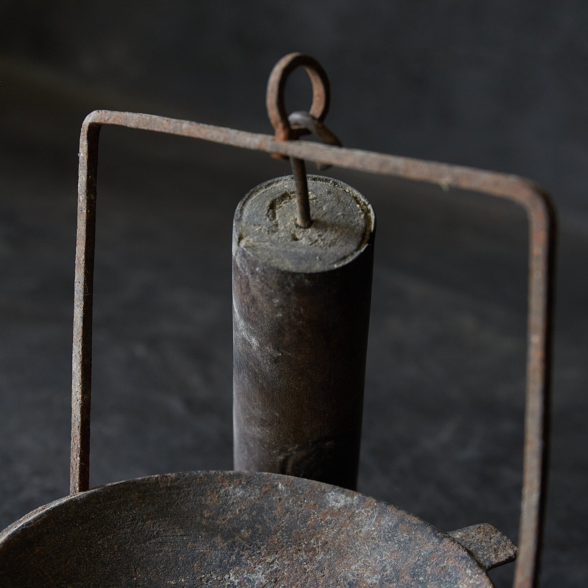 江戸時代 古鉄吊下灯火器（1603–1867 CE） | 入蘆花（ロカニイル）