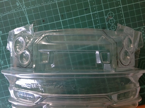 テツジンR35GT-Rボディカットのコツと注意点 | ラジコンボディ塗装見える化