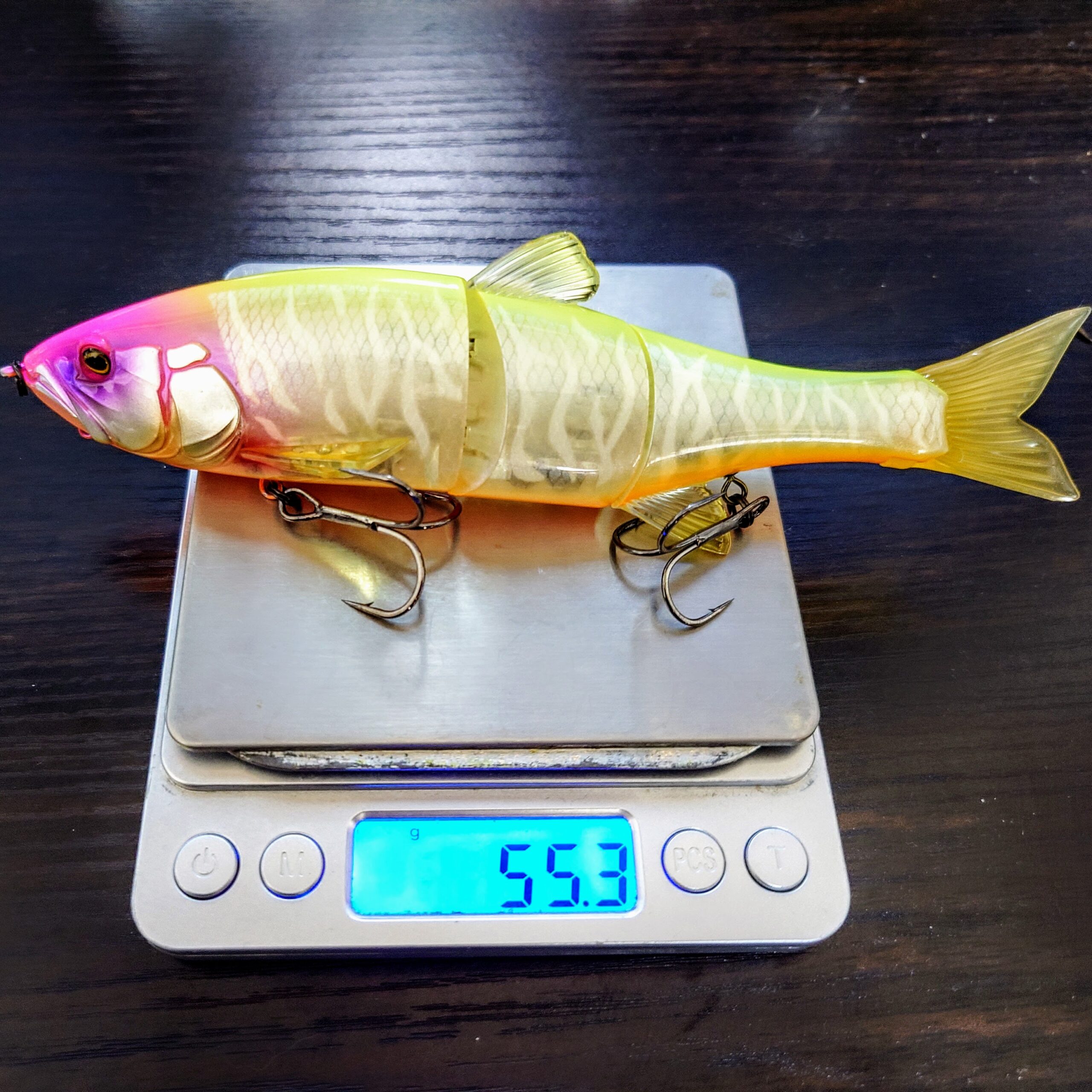 アリエクスプレスにダウズスイマーにそっくりなビッグベイト