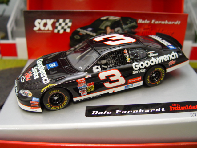 SCX 62720 Dale Earnhardt Goodwrench Nascar Limited Edition.