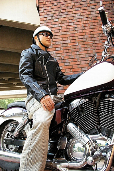 UKダブルライダースジャケット ブラック カウレザー、ライダース