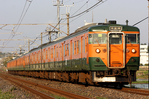 JR東】幕張車両センター113系、湘南色10輌で運転 | 鉄道ホビダス