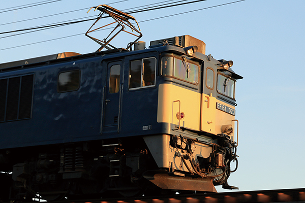 今、貴重な国鉄型EF64 1000番代 「山男」その活躍の軌跡とは
