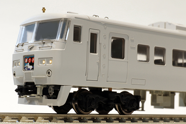 天賞堂から驚きの新機構！幕が回る16番185系！ | 鉄道ホビダス