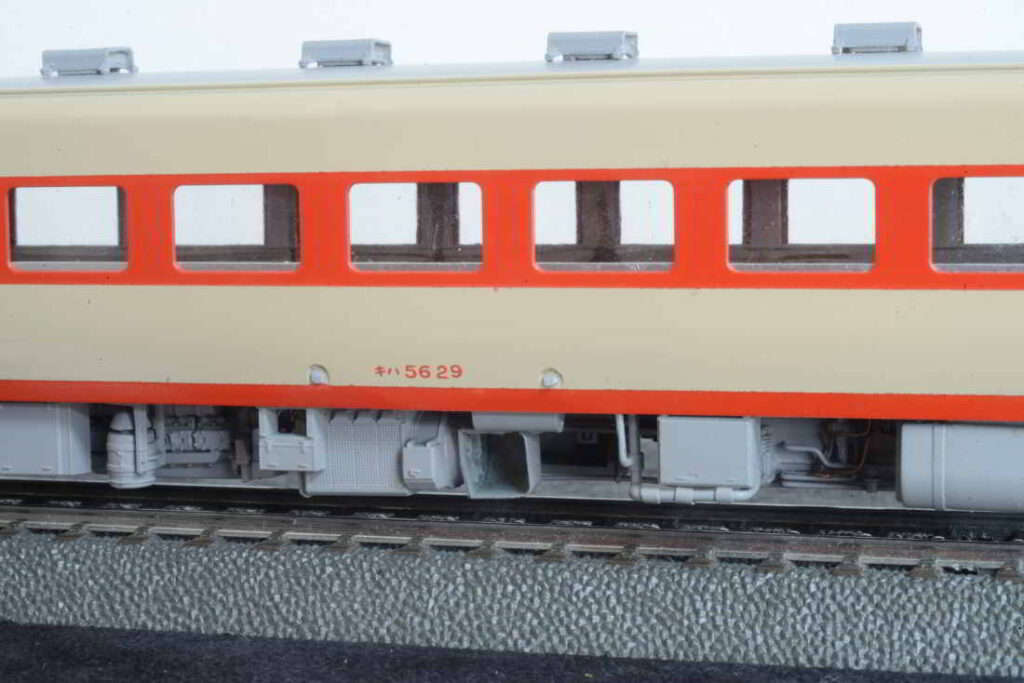 模型車両の紹介：北海道の急行用気動車（模型のウエザリングについての