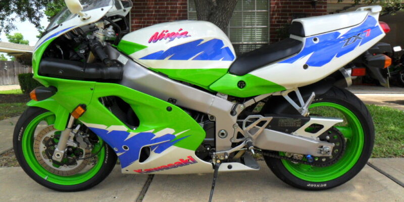 Ninja Glory: Low Mileage 1994 Kawasaki ZX7 - Rare SportBikesForSale