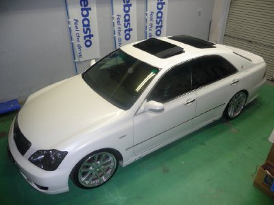 クラウン（GRS182） | 後付けサンルーフポータルサイト | RAREVALUE JAPAN