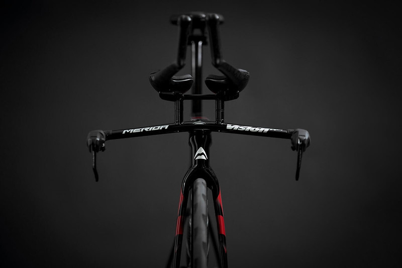 速報】メリダが新型TIME WARP TTを発表！前作比 9W空力向上, 400g重量