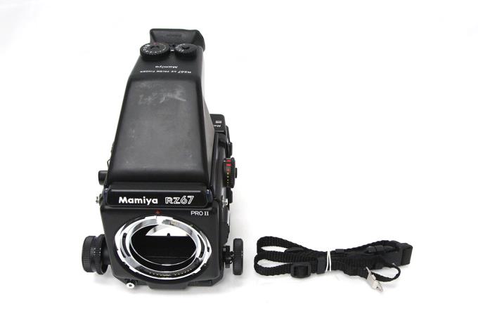 RZ67 Pro II ボディ+AEプリズムファインダー+フィルムバック γA1280