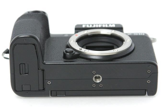FUJIFILM X-S10 ダブルズームレンズキット シャッター回数約2700回以下