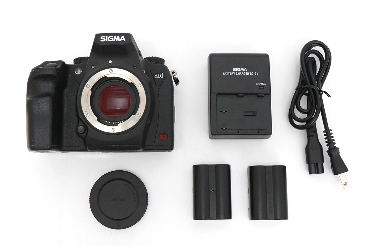 SD1 Merrill ボディ CA01-M4298-3U5A-ψ | シグマ | デジタル一眼レフ