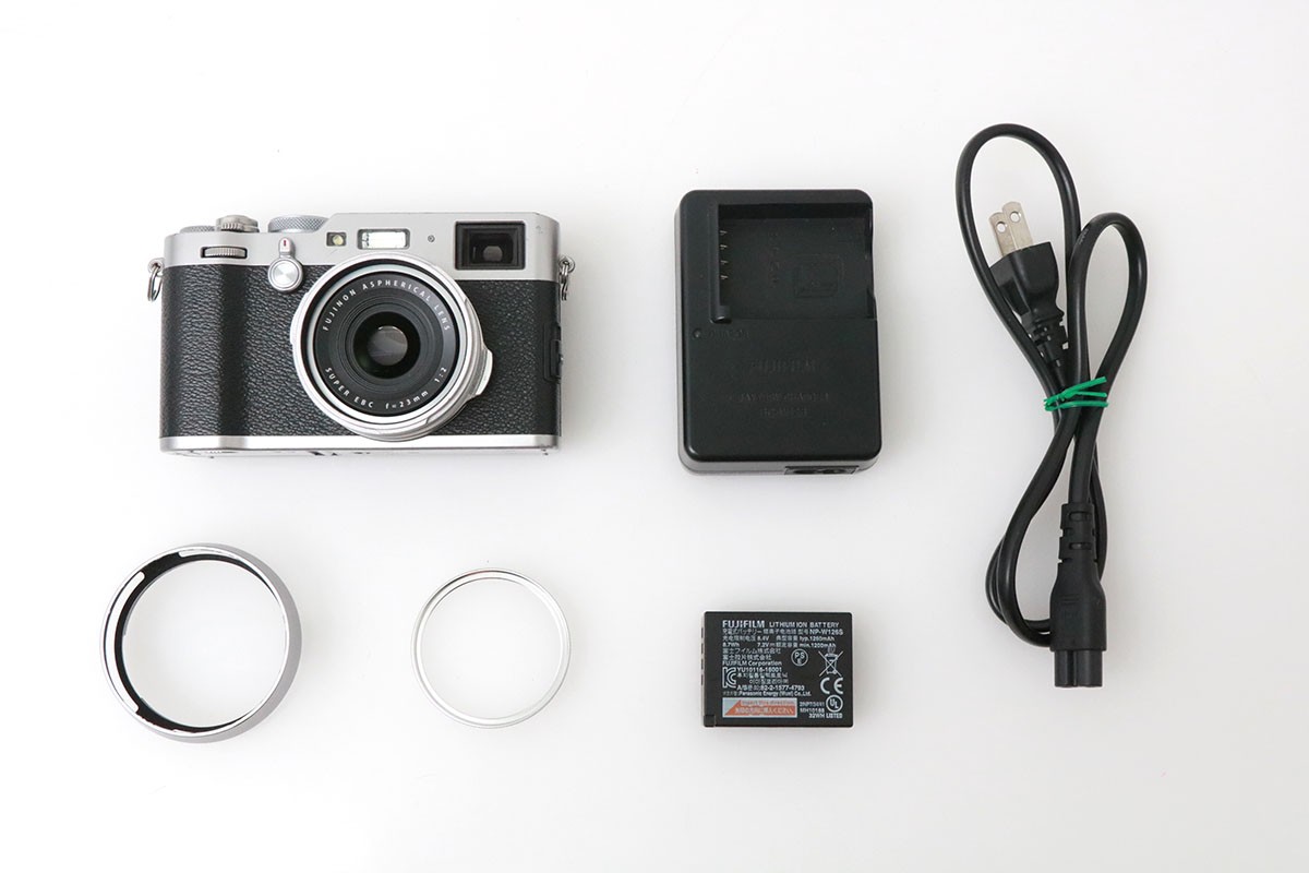 FUJIFILM X100F シルバー CA01-M4532-2Q1B | 富士フイルム