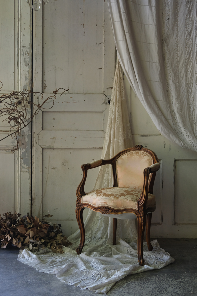 フランスの子供椅子 ストロー座面のチャイルドチェア（子供用椅子