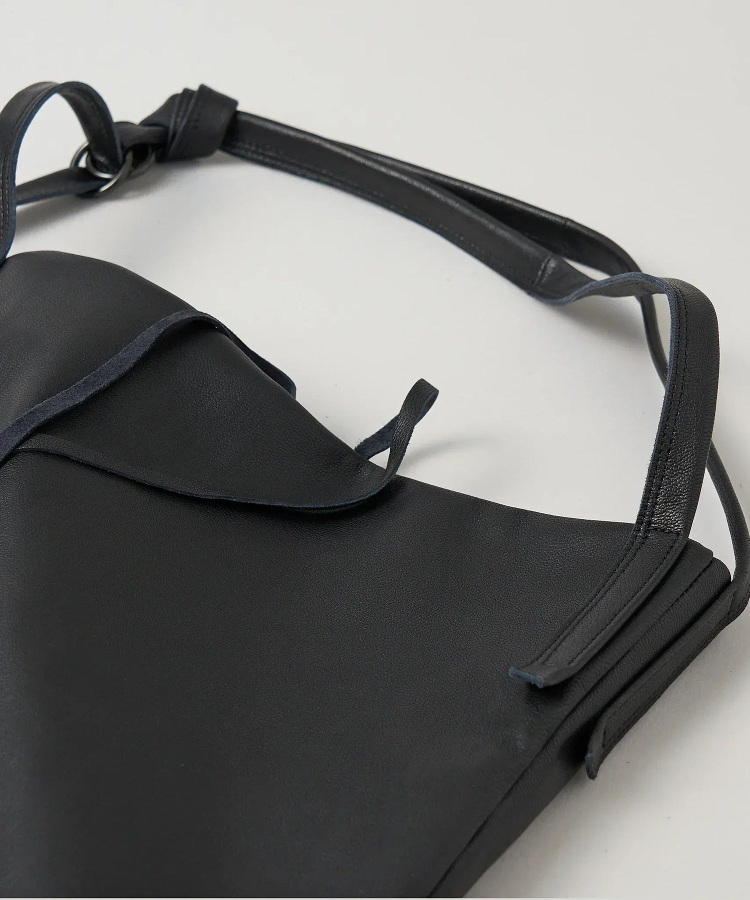 REN】《トートバッグ》肩掛け、斜めがけも / シンプルで男女で使える