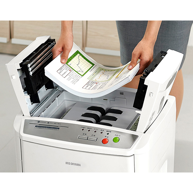 アイリスオーヤマのオートフィードシュレッダーAFS160Mをレンタルし