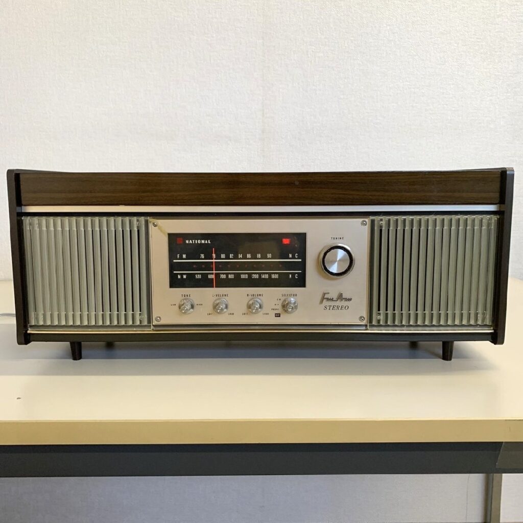 National ナショナル 卓上型 真空管 ステレオ SE-1350Gの買取実績【錬