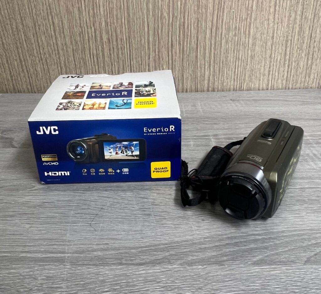 JVCケンウッド デジタルビデオカメラ 本体 グリーン GZ-R400-G 2017年