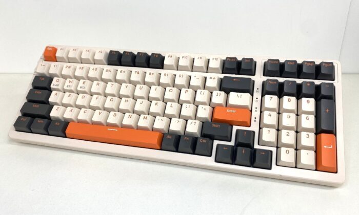 VSPO! GEAR ぶいすぽっ! ゲーミングキーボード 胡桃のあ 動作確認済み