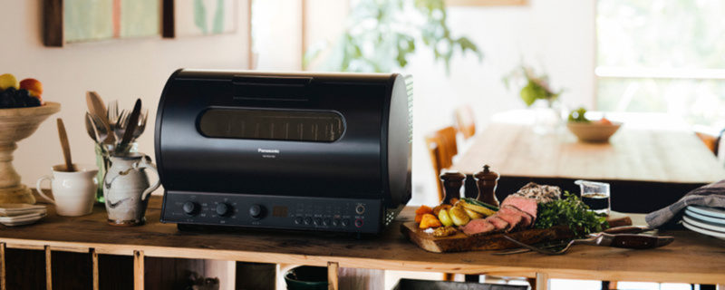 360度回転。本格的な肉料理と燻製が楽しめる【ロティサリーグリル