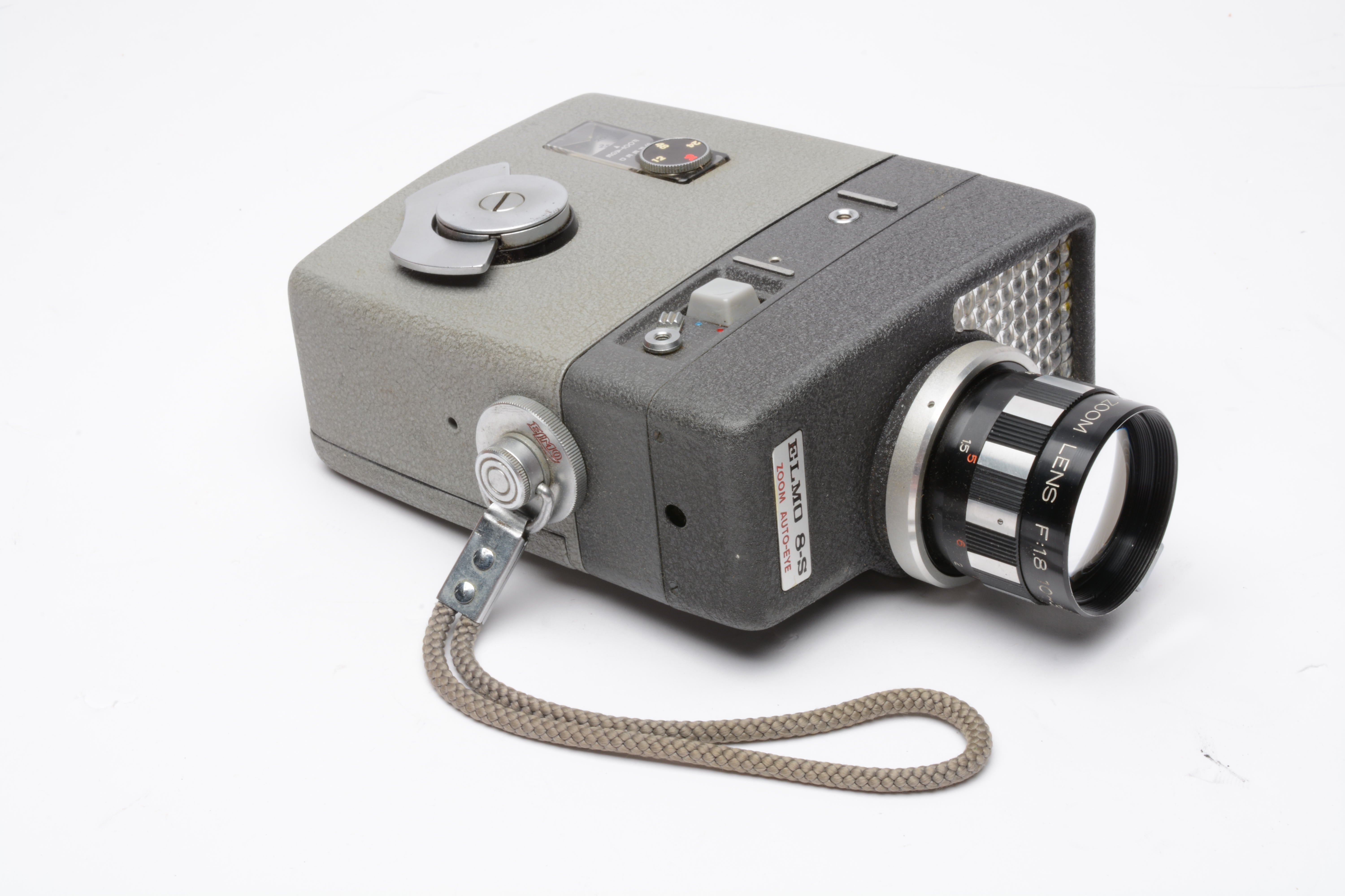 Elmo 8-S Zoom auto eye 8mm Movie camera, filter, case, manual