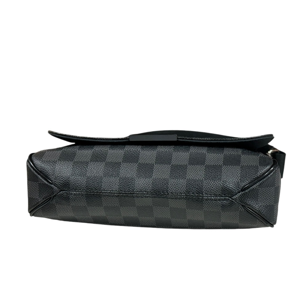 LOUIS VUITTON ルイヴィトン ディストリクトPM ダミエグラフィット