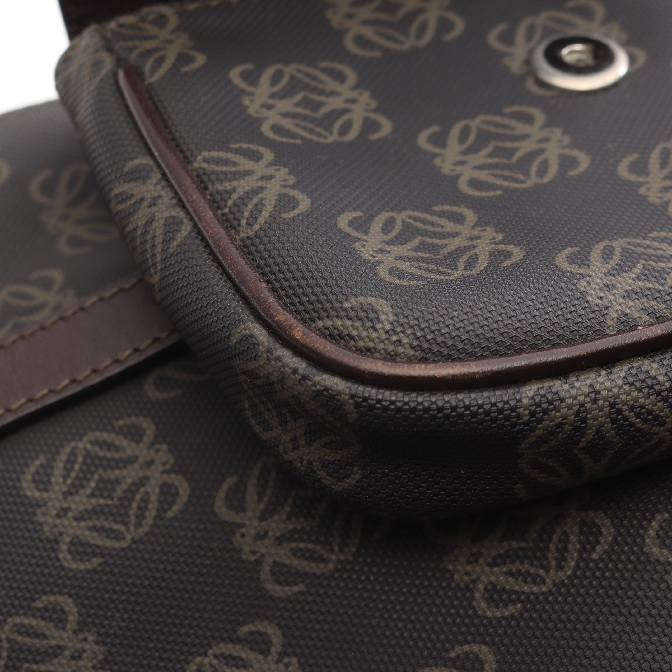 アナグラム ショルダーバッグ PVC レザー グレー ダークブラウン