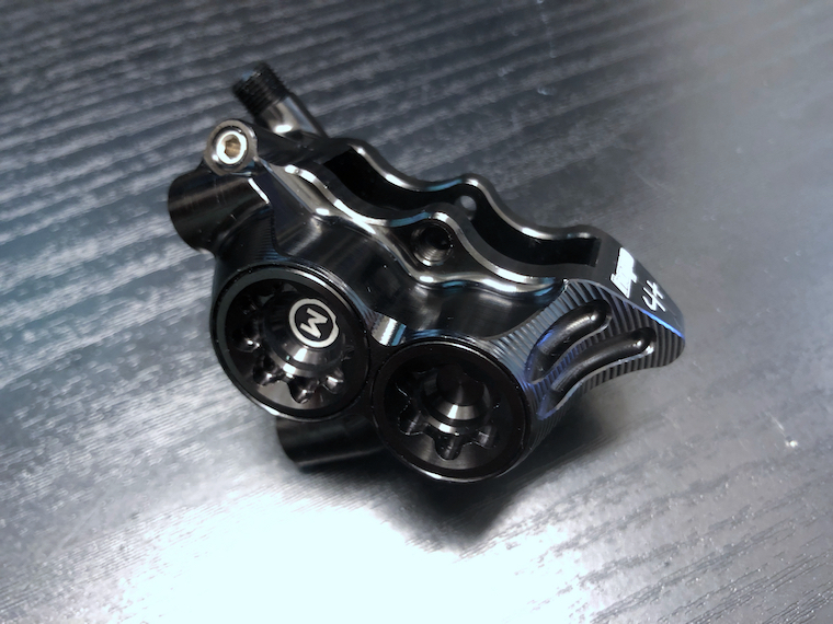 フロントキャリパーのフラットマウント化 hope RX4+ | re:codec blog