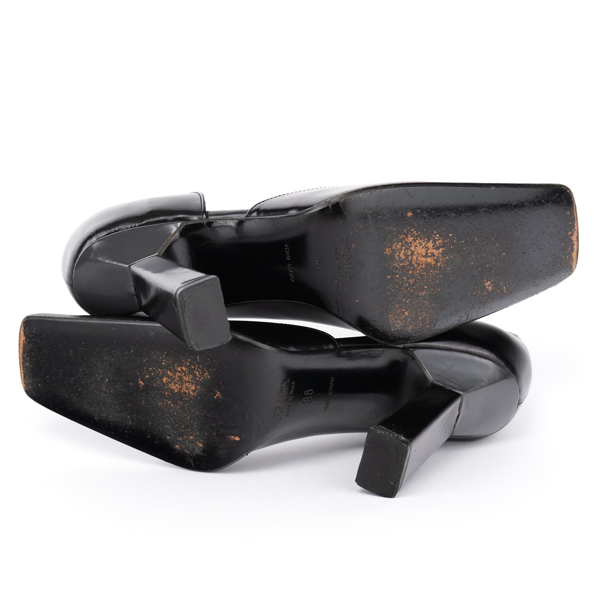 Prada 1998 Anthracite 2-Tone Asymmetric Heels – Rediscover Vintage