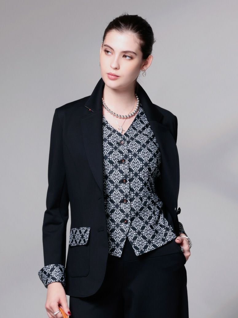 パンツスーツ | REGINA ROMANTICO（レジィーナロマンティコ）公式通販