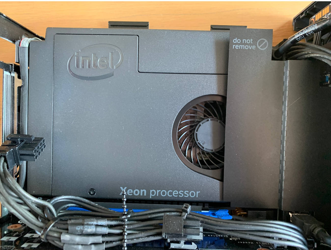 NUC NUC. Who's there? It's Intel, with a pint-sized 8-core Xeon