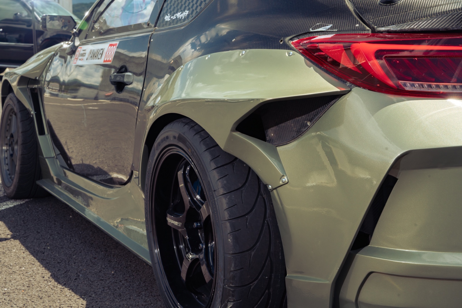 レイテックオートワークス ZN8 GR86 86 ZD8 BRZ オーバーフェンダー