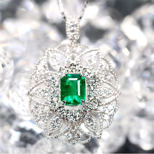 コロンビア産エメラルド(vivid green) 0.75ct ダイヤモンド 0.77ct