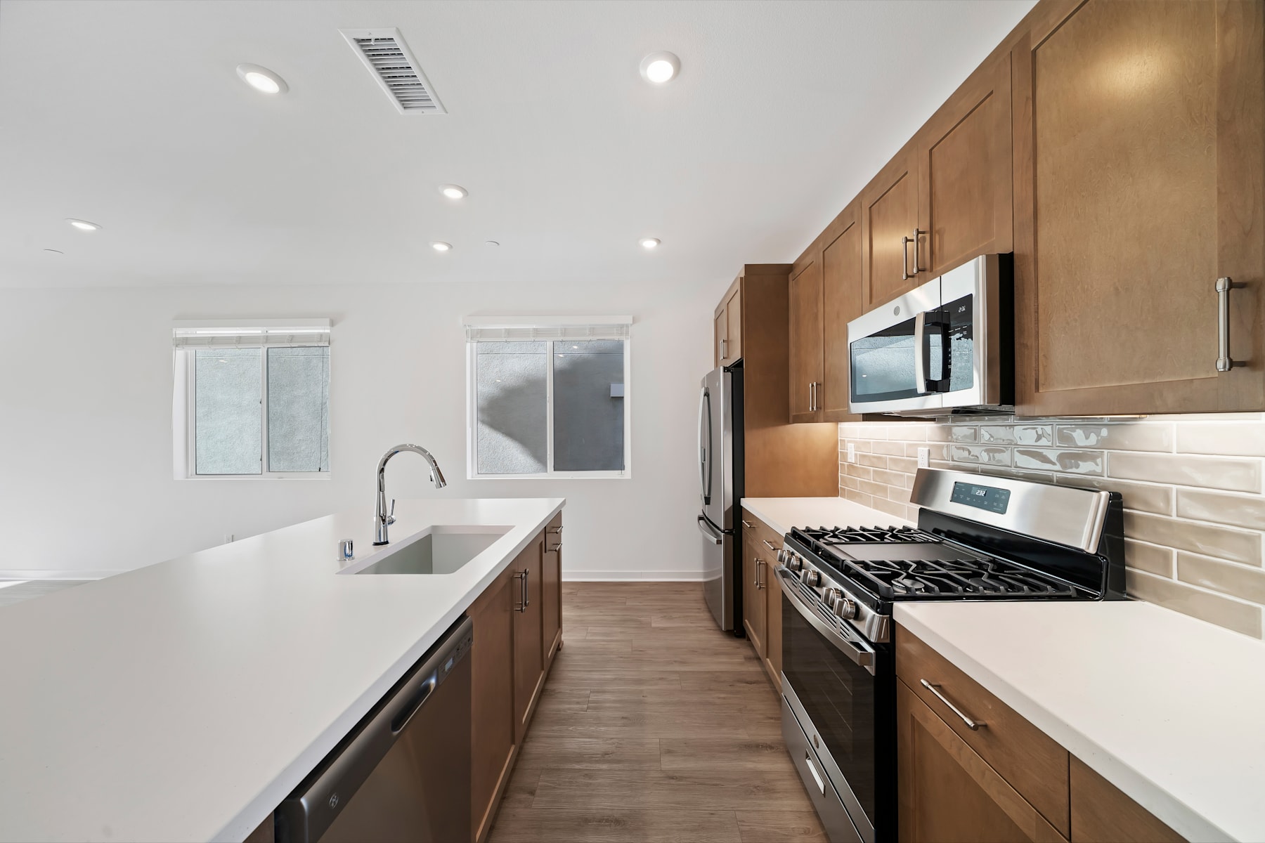 2590 Sprout Lane, #102 in Corona, CA | Move-in Ready Homes | Tri