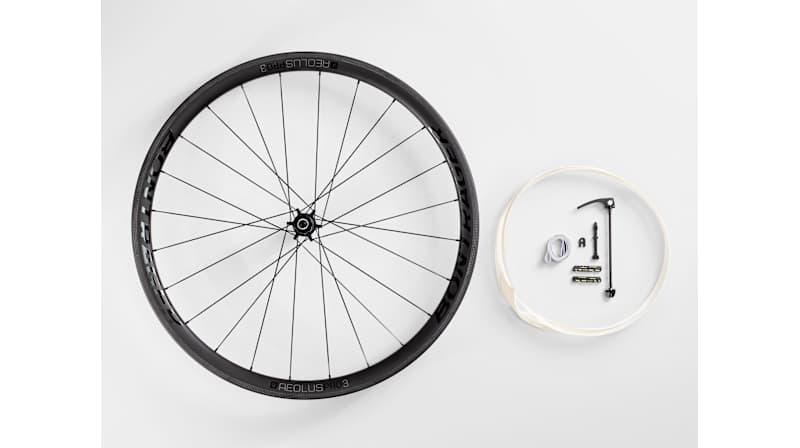 ボントレガー Aeolus Pro 3 TLR ロード ホイール - Trek Bikes (JP)