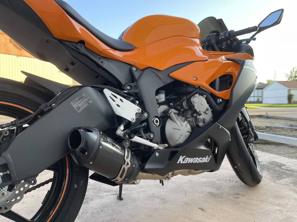 2020 Kawasaki Ninja ZX-6R Motorcycle Rental in Port Orange, FL m