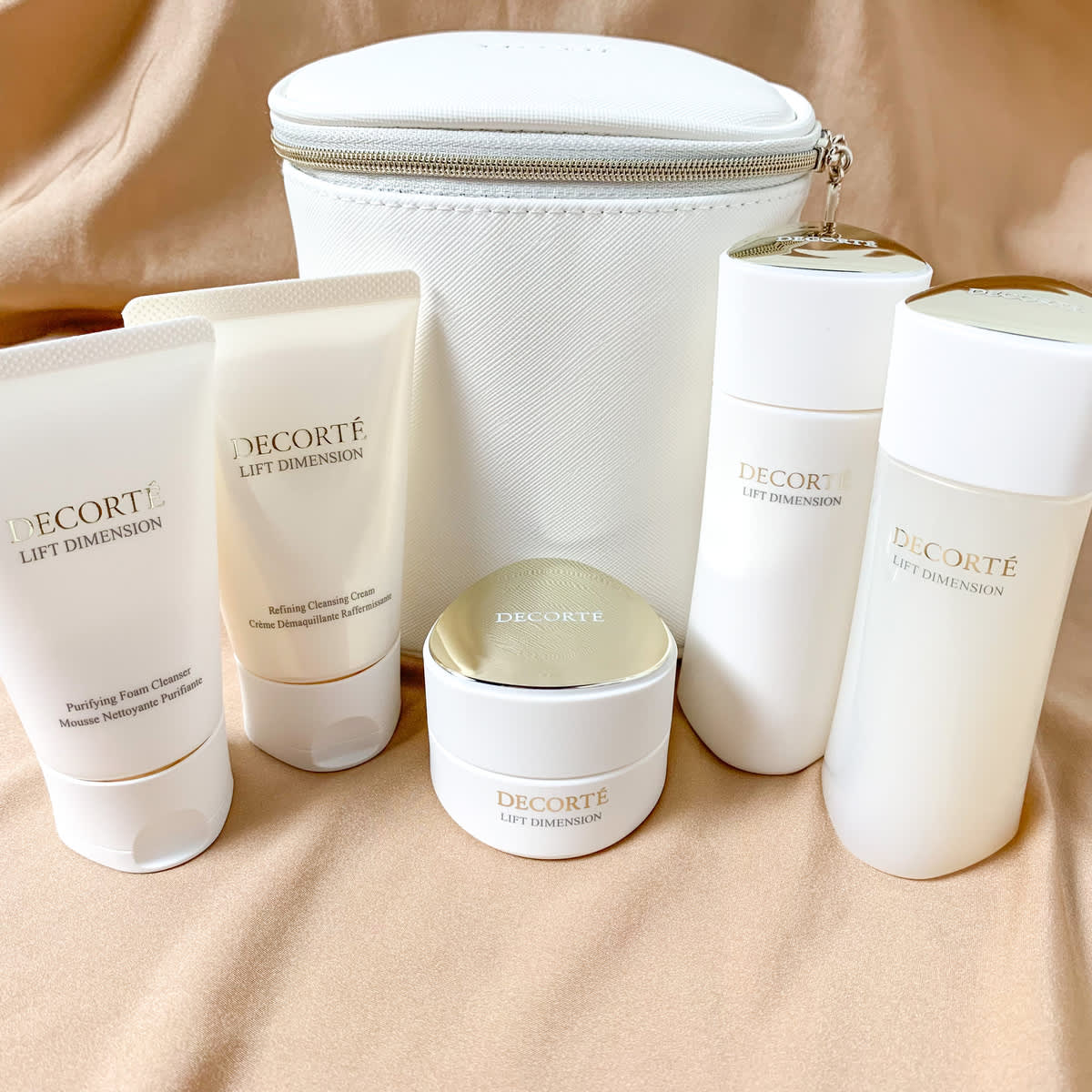 クリスマスコフレ・コスメデコルテ】12／1発売・完売必至！大人気