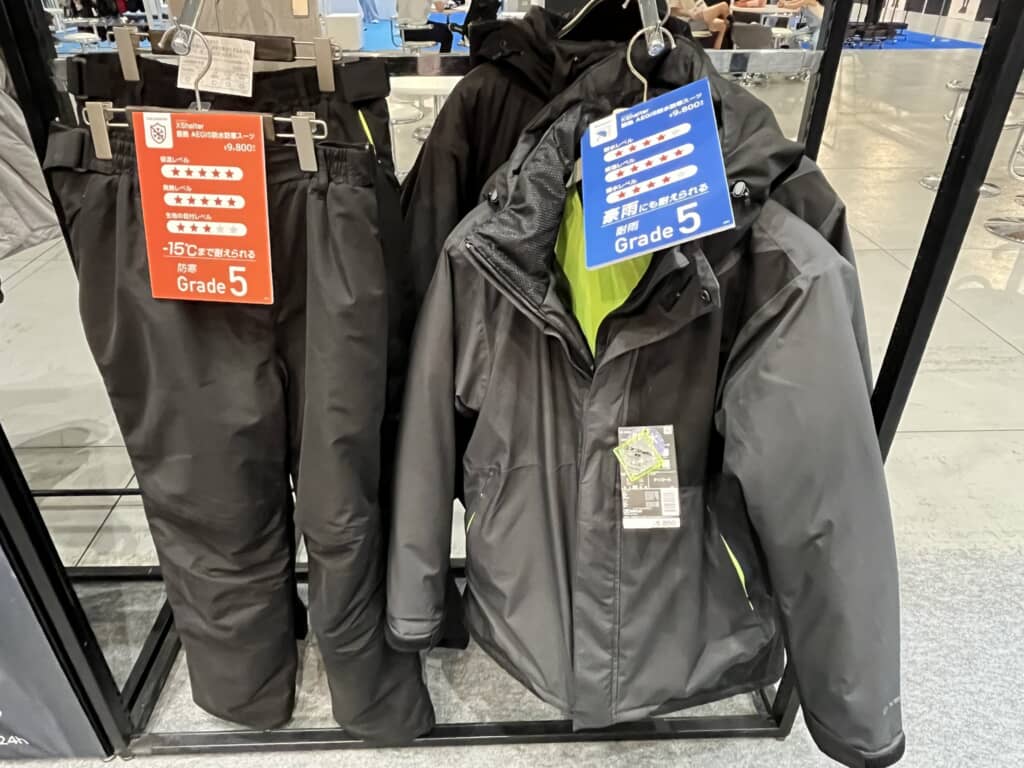 ワークマン】4900円でスノボ・釣り・バイクにも使えるウェアがコスパ