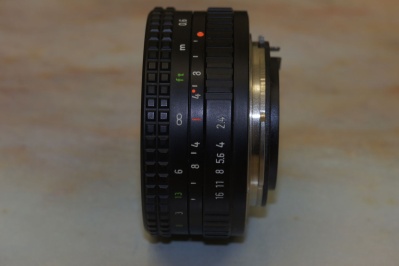 PENTACON PRAKTICAR 50mm f2.4 MC（PBマウント） : 会計士による