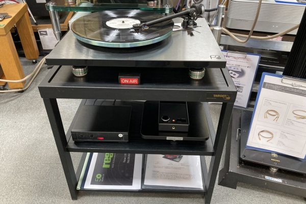 オーディオユニオン お茶の水 アクセサリー館 Information - レコード