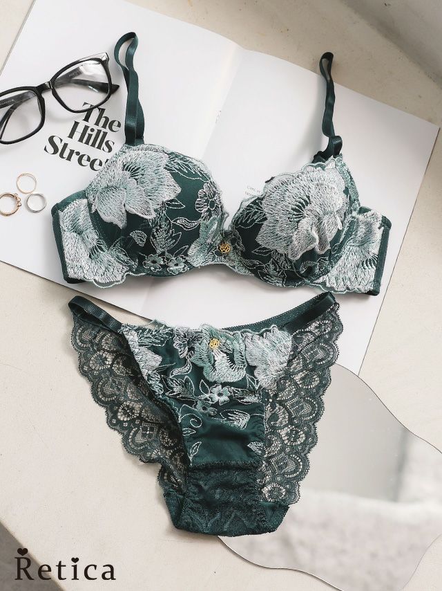 シアーフラワー刺繍カップブラジャー＆ショーツセット(ブルー)(A～D/65