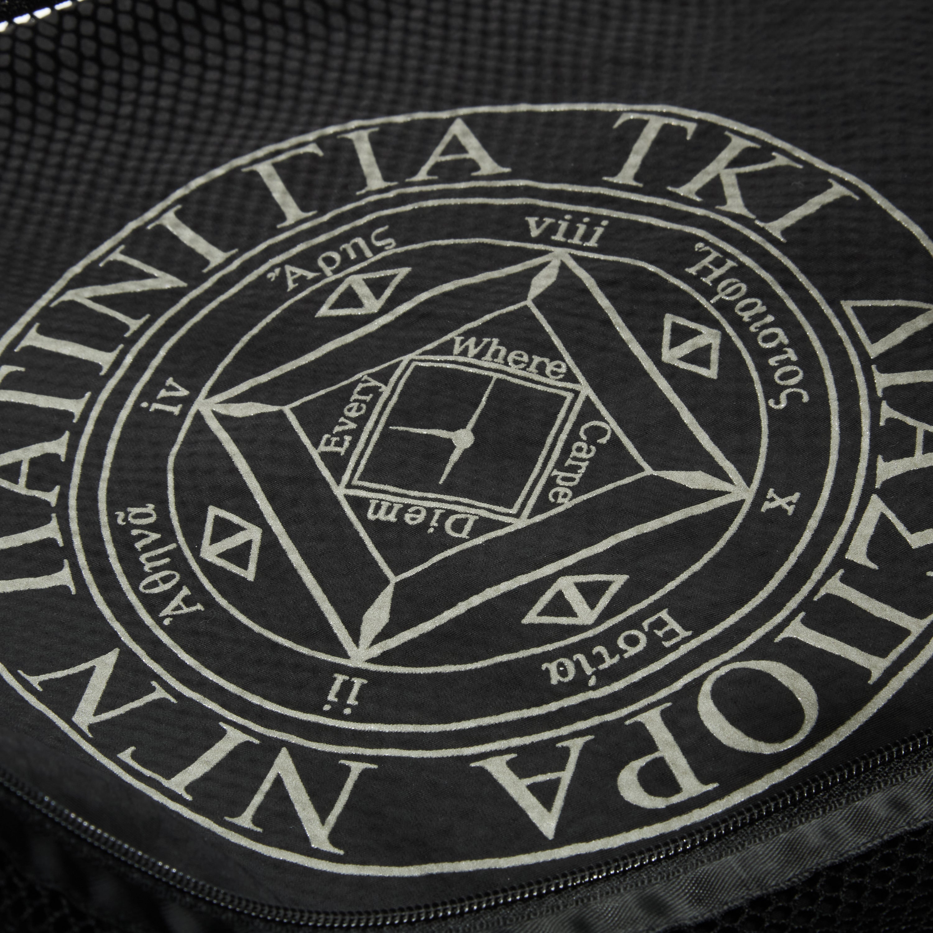 DIASPORA SKATEBOARDS MESH KNAPSACK(BLACK/SAND) – Re'verth ONLINE SHOP