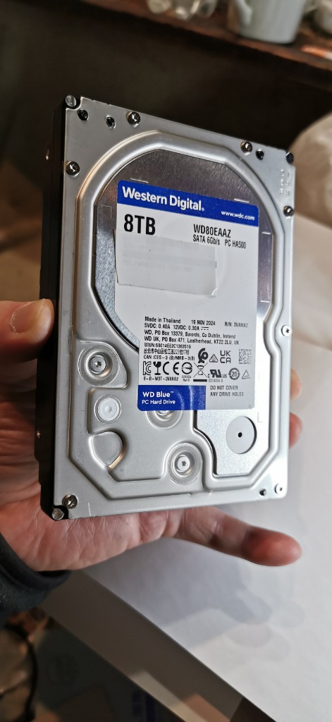 WD80EAAZ [3.5インチ内蔵HDD / 8TB / 5640rpm / 256MBキャッシュ / WD