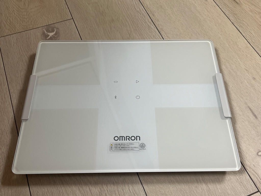 オムロン KRD-508T-W 体重体組成計 カラダスキャン 4人用 ホワイトの