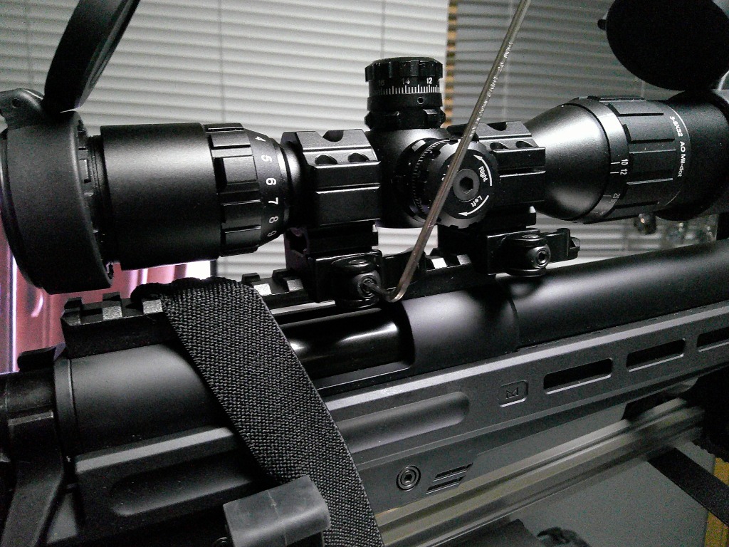 東京マルイ NEWイルミネーテッド・ショートズームスコープ(3〜9倍