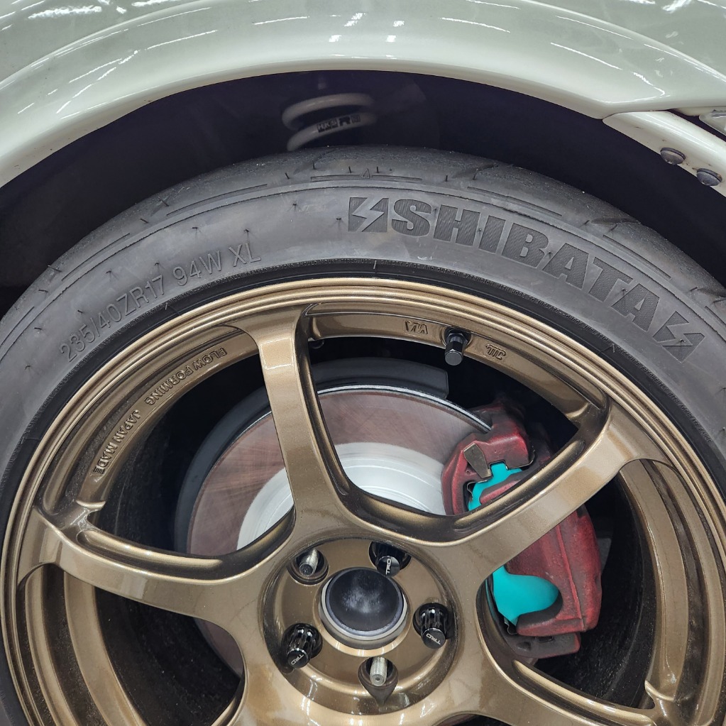 プロジェクトμ ブレーキパッド HC-CS フロント用 86 ZN6 16/07