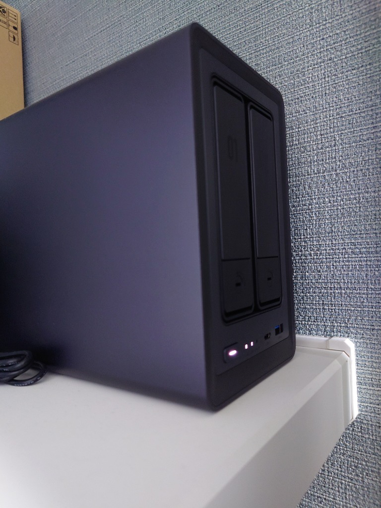 Seagate ST8000VN002 ［IRONWOLF 8TB］ IRONWOLF 内蔵型ハードディスク