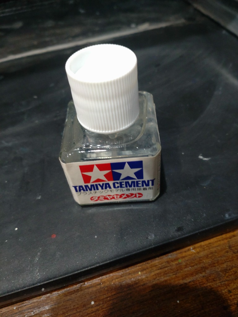 ミニ四駆 87003 タミヤセメント (角びん) : おもちゃのキムラミニ
