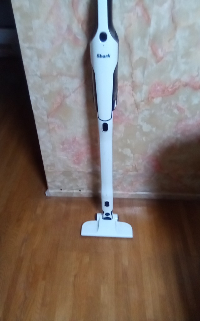 Shark（シャーク） シャークニンジャ 充電式サイクロンスティック